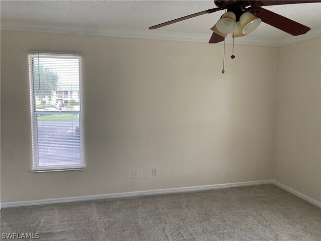 Foto del edificio - 717 Landover Cir