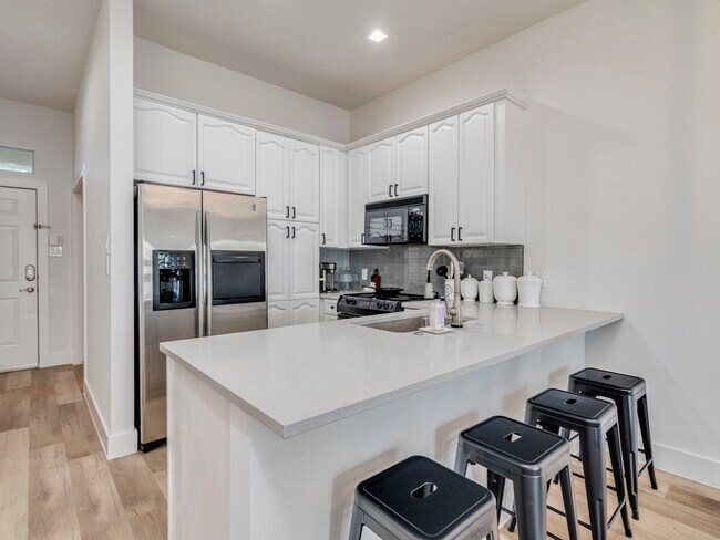 Foto del edificio - 2918 Ranch Road 620 N