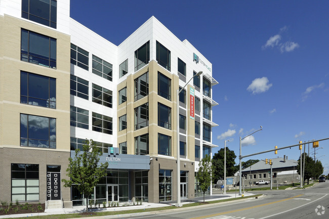 Building Photo - The 616