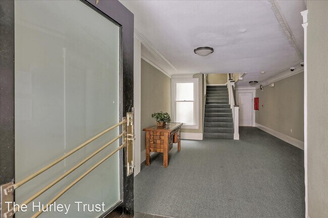 Foto del edificio - 1451 Larkin St