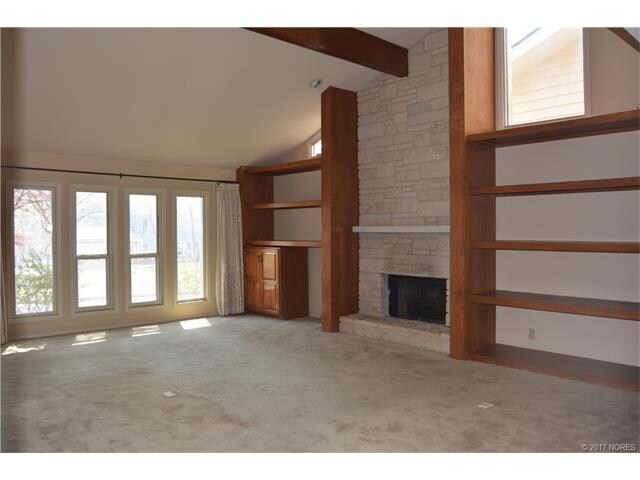 Building Photo - 6637 S New Haven Ave