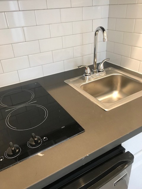 Building Photo - 2613 S Sepulveda Blvd