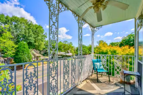 Foto del edificio - 2065 Peabody Ave