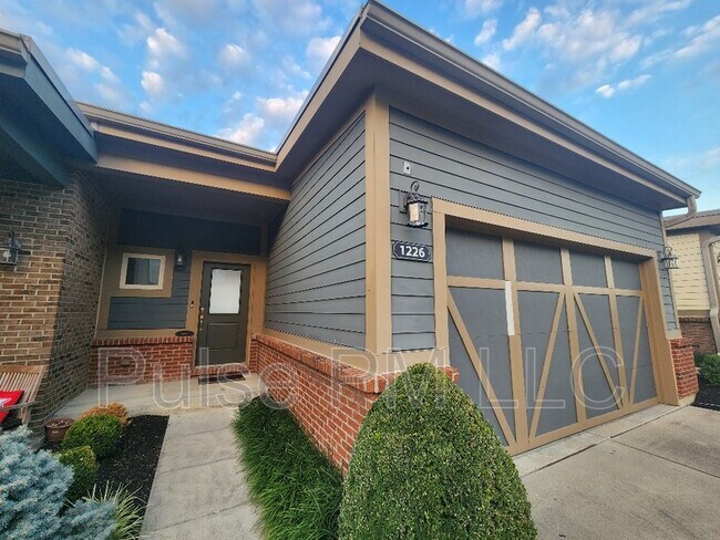 Foto del edificio - 1226 Grays Peak