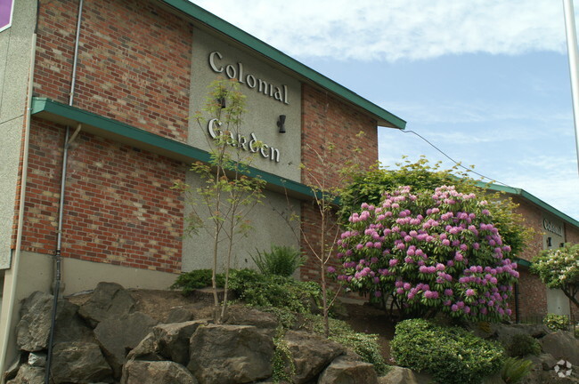 Colonial Garden Apartments Apartments Tukwila Wa Apartments Com