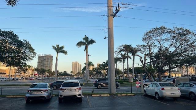 Building Photo - 1333 E Hallandale Beach Blvd
