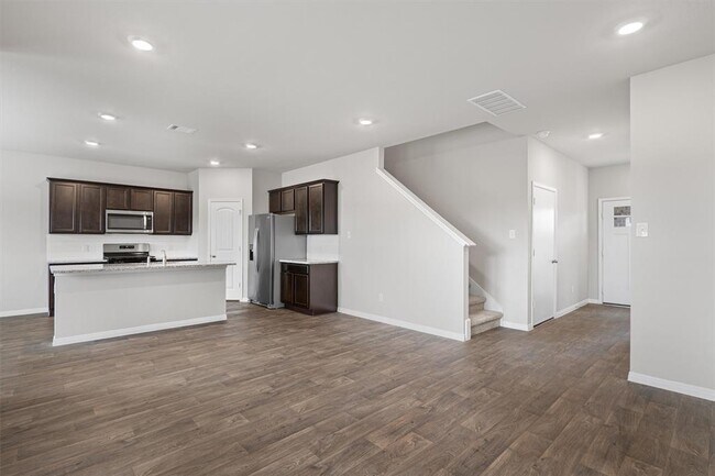 Building Photo - 493 Apache Plum Dr