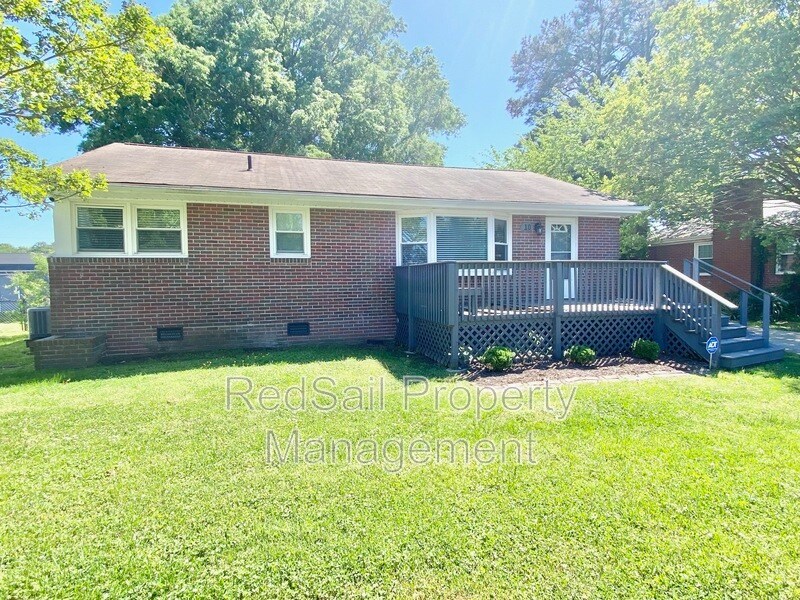 Foto del edificio - 10 Westlawn Dr