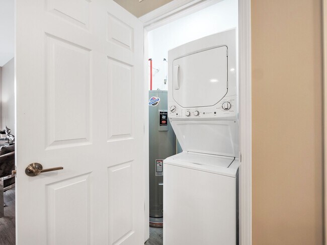 Foto del edificio - 4 Corners Lakeside Apartments - White Lake, MI