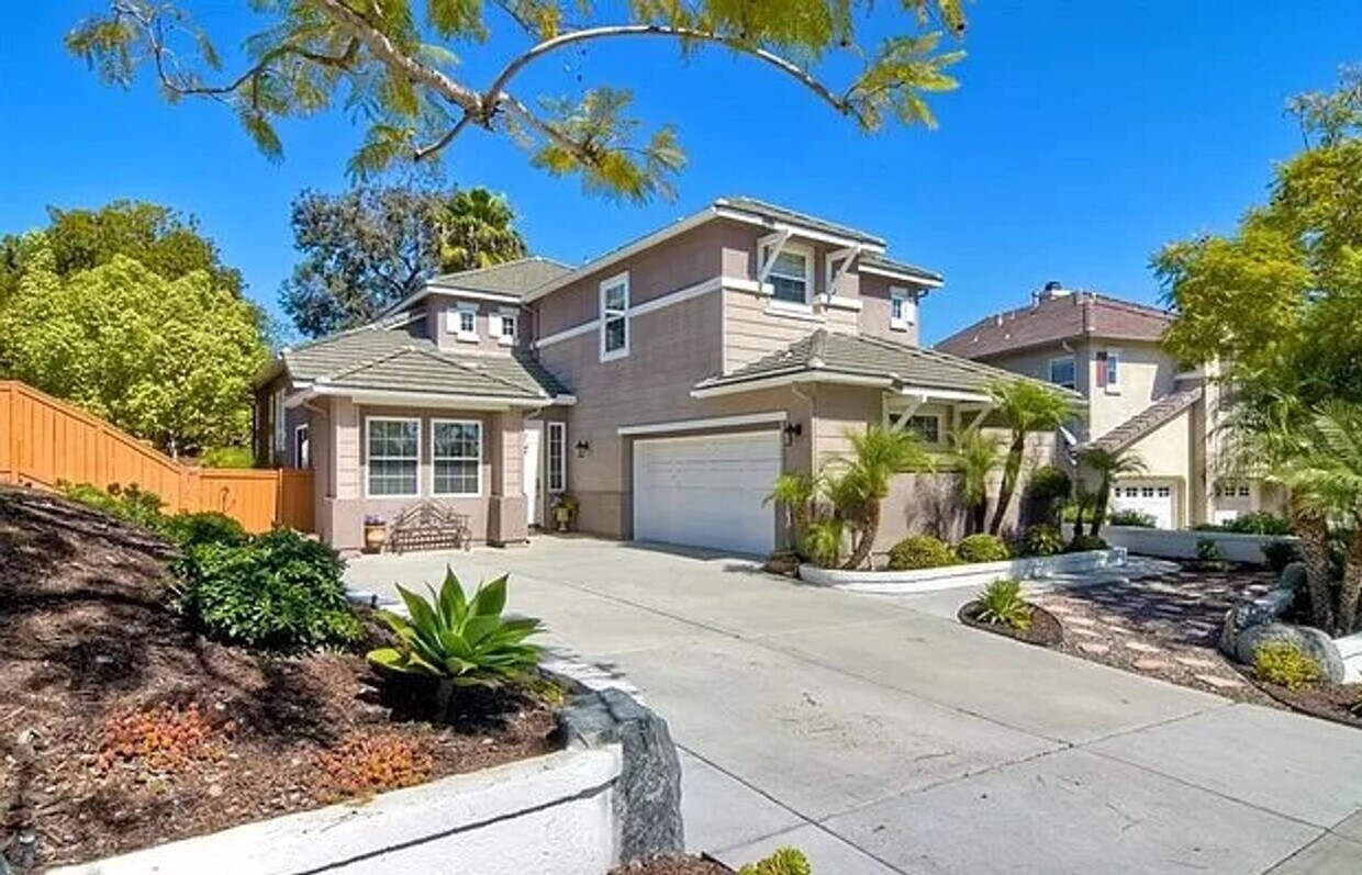 Primary Photo - Gorgeous and Spacious Two Story 5 Bedroom ...