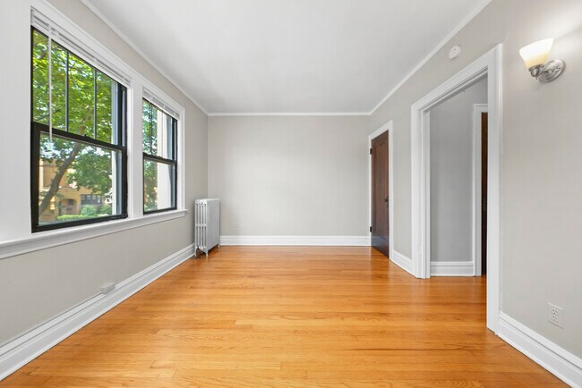 Foto del edificio - 1939 Grove Ave