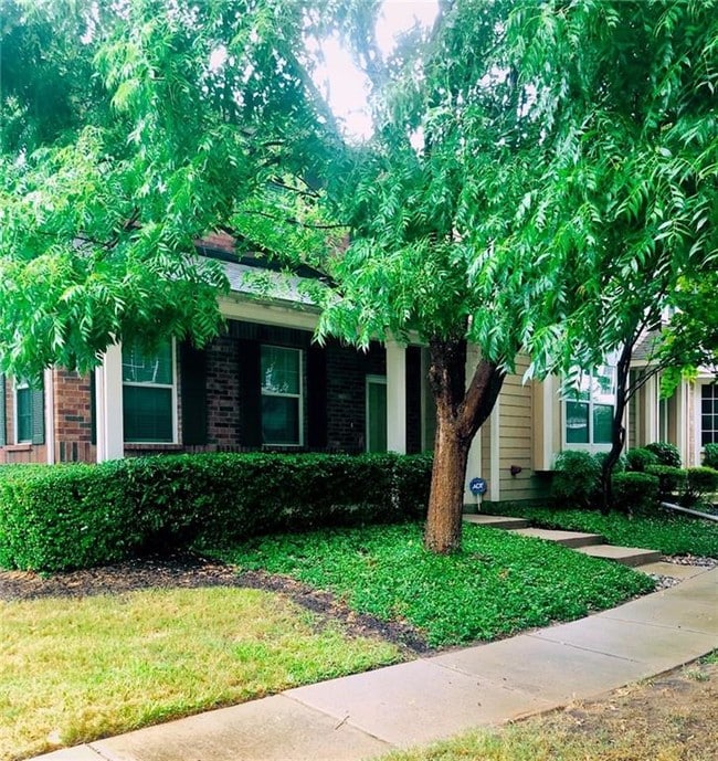 Building Photo - 2501 Durango Ridge Dr