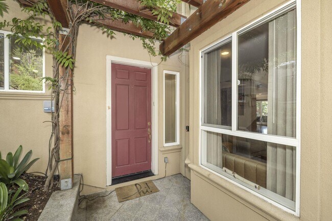 Foto del edificio - 3361 Oak Knoll Dr