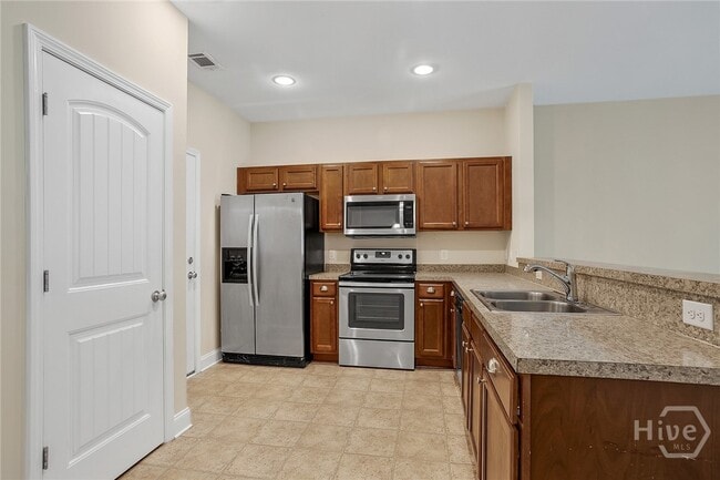 Building Photo - 190 Canyon Oak Loop