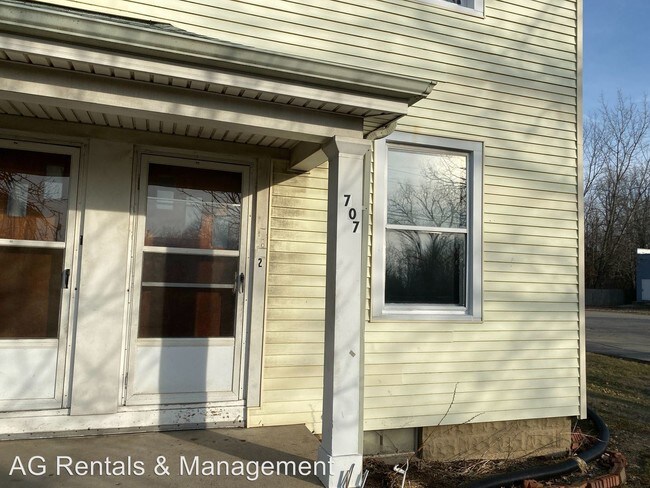 Building Photo - 707 E Paulding Rd