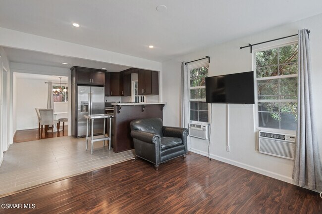 Building Photo - 3511 Marguerite St