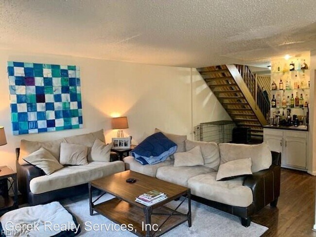 Foto del edificio - 2 br, 2.5 bath House - 4064 Lake Ridge Circle