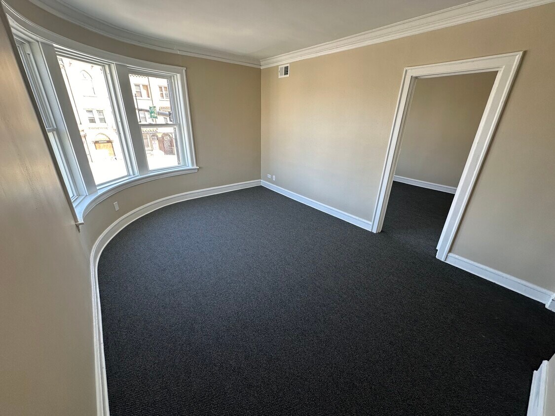 Foto principal - 9100 S Ashland Ave