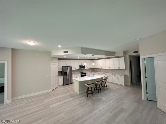 Building Photo - 214 Indies Dr E