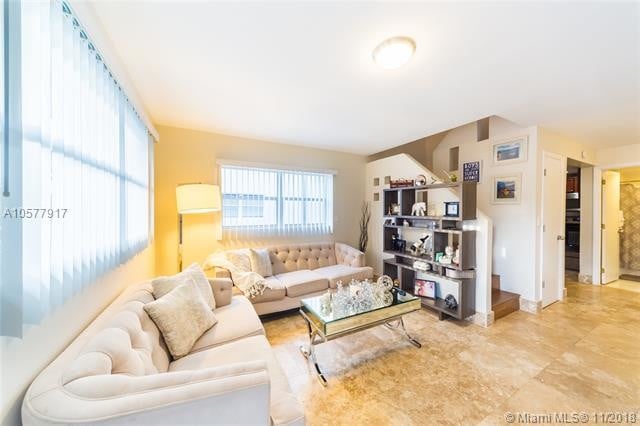 Foto del edificio - 1950 Brickell Ave