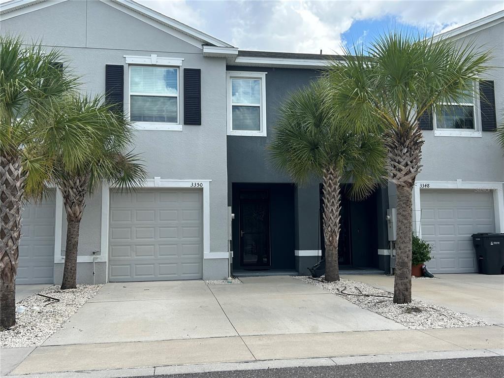 Foto principal - 3350 Pleasant Willow Ct