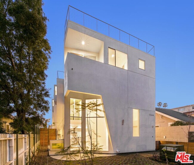 Foto del edificio - 1244 14th St
