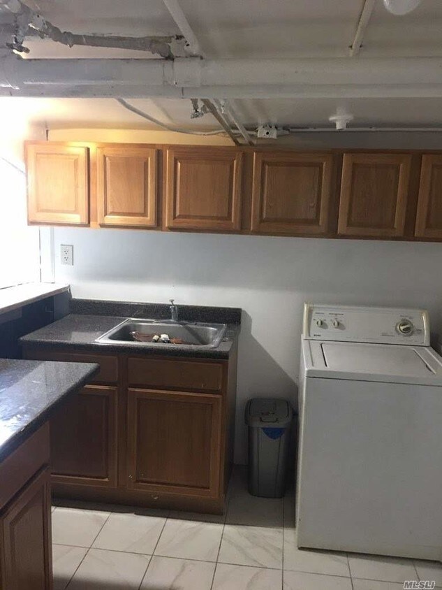 Primary Photo - 132-14 81st St