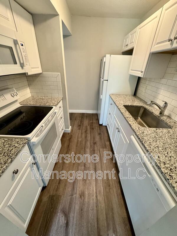 Building Photo - 2505 Bremer Drive