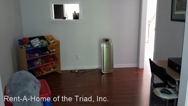 Building Photo - 2 br, 2.5 bath House - 3716 Greenes Crossing