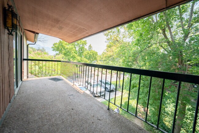 Porch adds an extra 130 feet of living space. - 5482 S Springtree Ln