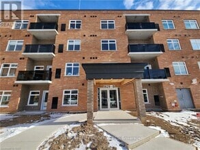Building Photo - 5629-5629 Swayze Dr