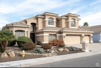 Building Photo - 5536 E Campo Bello Dr