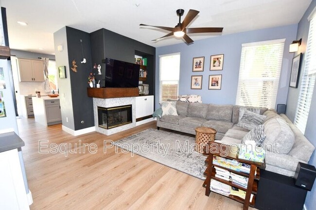 Building Photo - 817 Navigator Way