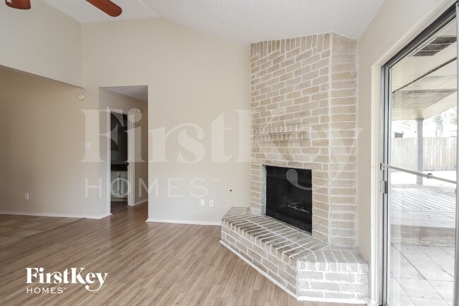 Foto del edificio - 17002 Enchanted Cir E