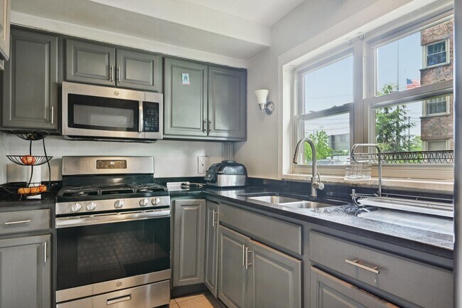 Foto del edificio - 2142 W Rosemont Ave