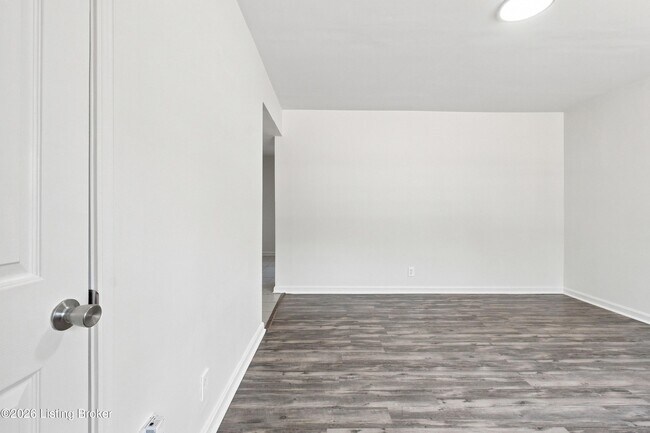 Building Photo - 5117 Alba Way
