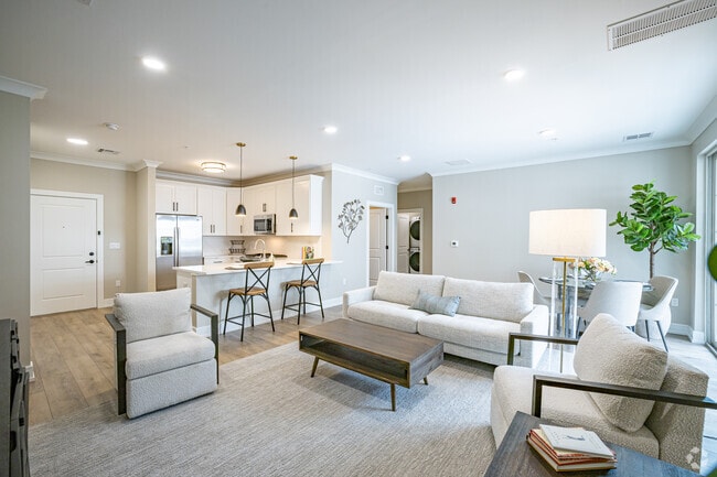 2 habitaciones, 2 baños - 1797 pies cuadrados - Sala de estar - Westfield Crossing