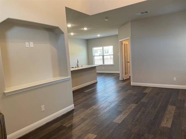 Building Photo - 6810 Jade Dr