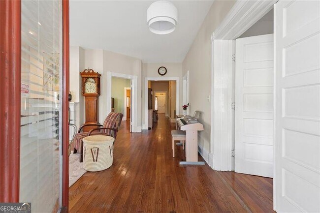 Foto del edificio - 1092 Oak St SW