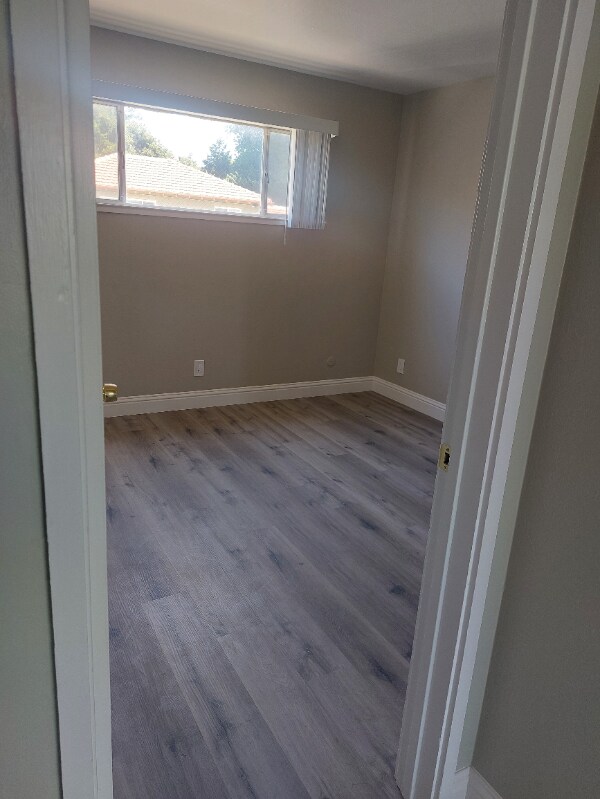 Building Photo - 5412 Claremont Ave