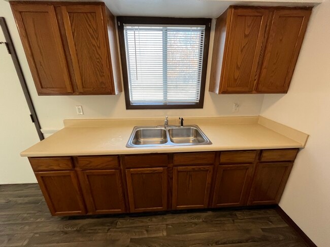 Building Photo - 12845 Renwood Dr