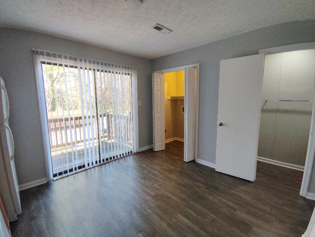 Building Photo - 7 Duiguid Dr