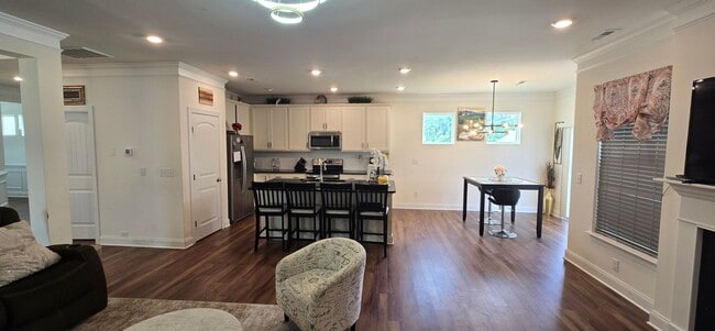 Building Photo - Spacious 3BR House in Benson
