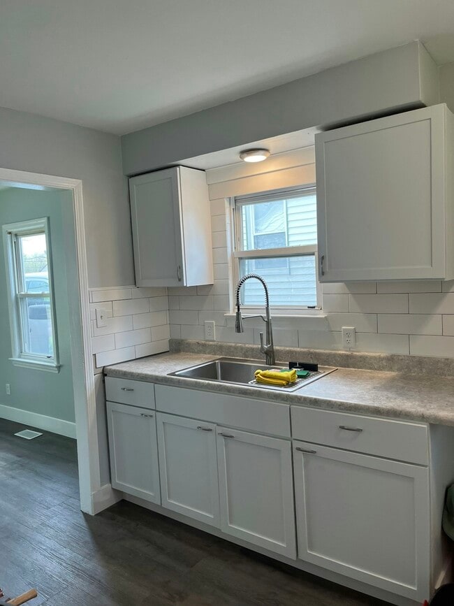 Building Photo - 12612 Firsby Ave