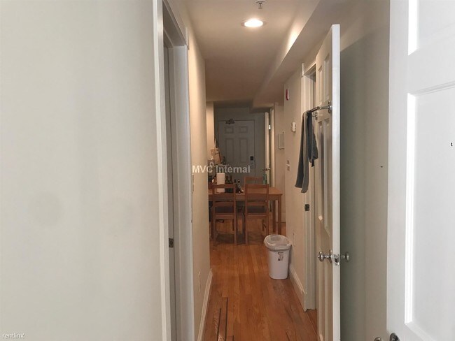 Building Photo - 1 br, 1 bath  - 10 Brainerd Rd Apt 12A