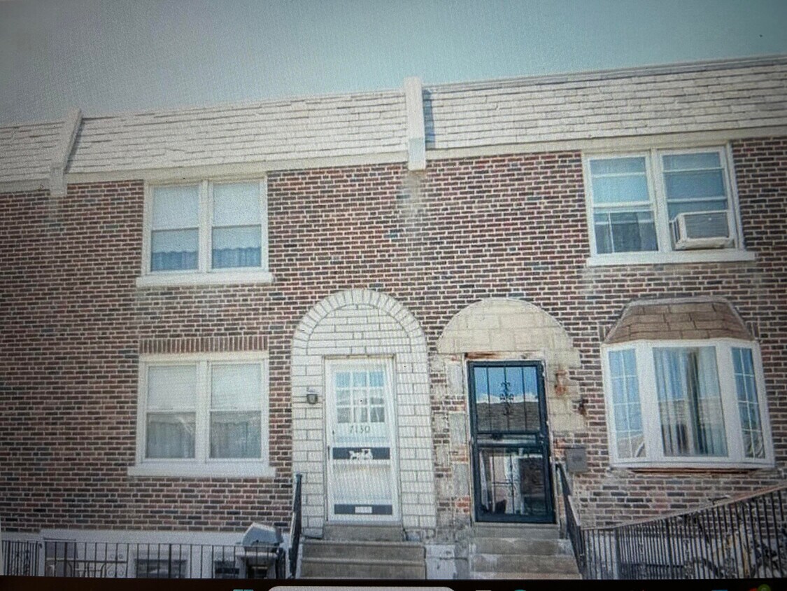 Foto principal - 7130 Rutland St