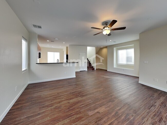 Foto del edificio - 9347 Brigham Avenue