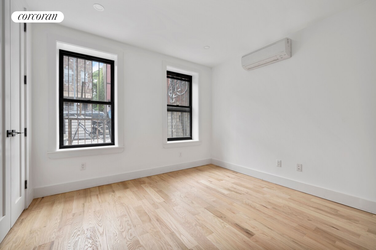 Foto del edificio - 1109 Jefferson Ave