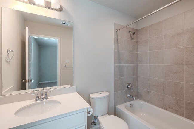 Building Photo - 24714 Aliaga Gln Dr