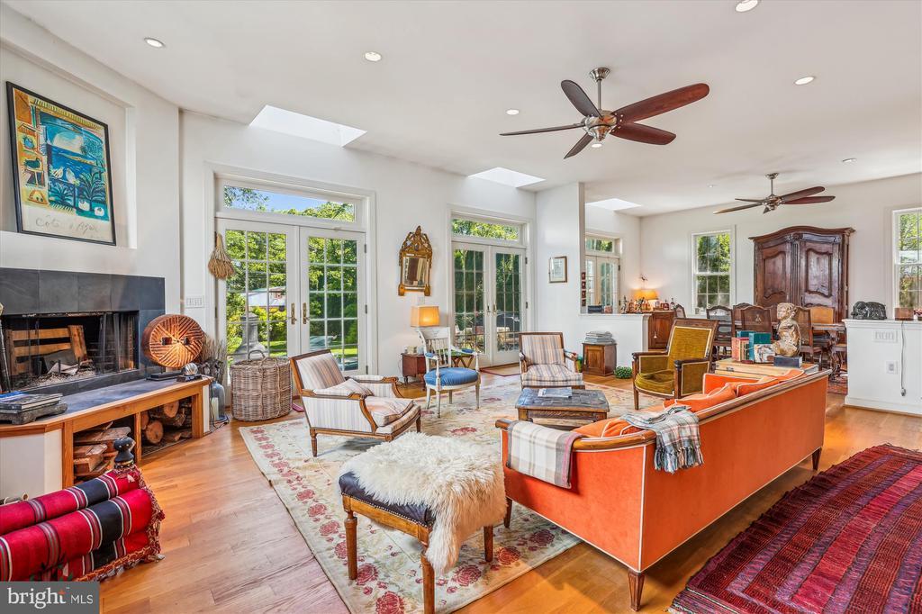 Foto principal - 4519 Garrison St NW